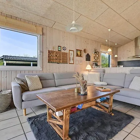 C11366-tarm-ronnebaervej-4 * Fjerbæk